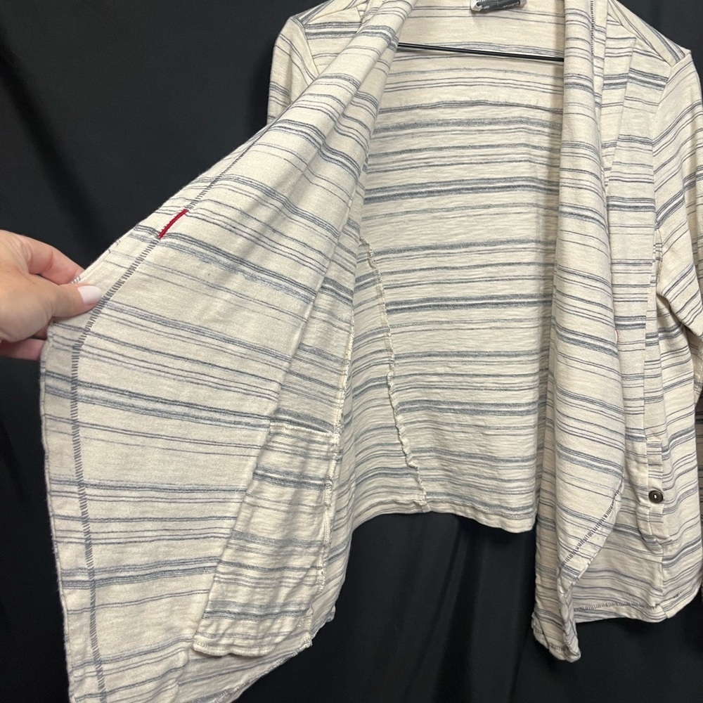 Saturday Sunday Anthropologie striped Cream and Gray Open Cardigan - Picture 6 of 9